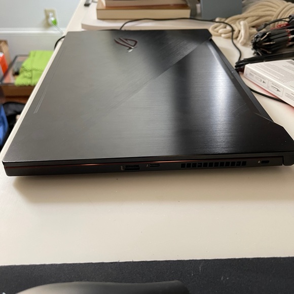 ASUS ROG Laptop - Picture 8 of 9